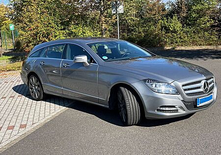Mercedes-Benz CLS 350 CLS Shooting Brake Diesel Shooting Brake CDI 4Matic 7G-TRONIC Edition 1