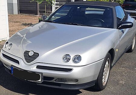 Alfa Romeo Spider 2.0 16V Twin Spark Sommerfahrzeug