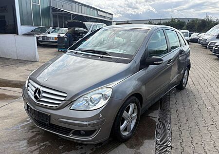 Mercedes-Benz B 170 (245.232) 01/2026 Tüv