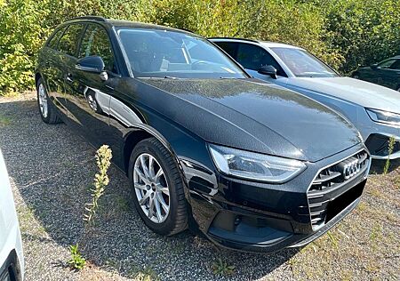 Audi A4 Avant 35 TDI ACC R-KAMERA NAVI ASSITENTEN LED