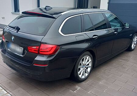 BMW 530d 530 xDrive Touring Aut./STH/Panorama