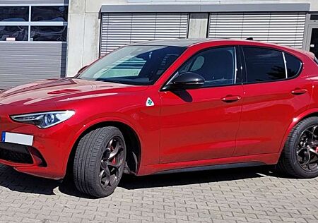 Alfa Romeo Stelvio Quadrifoglio (QV) 2.9 V6 Bi-Turbo (MY21)