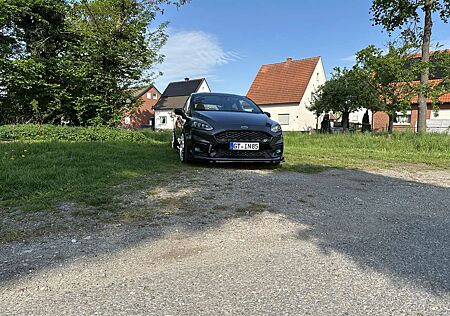 Ford Fiesta 1.5 EcoBoost S&S mit Leder-Exclusiv-Paket ST