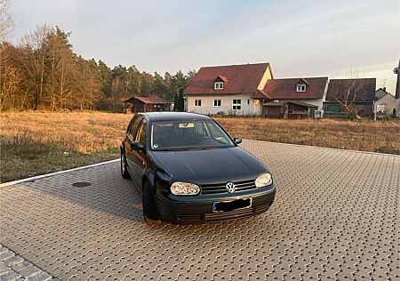 VW Golf Volkswagen 1.4 Pacific