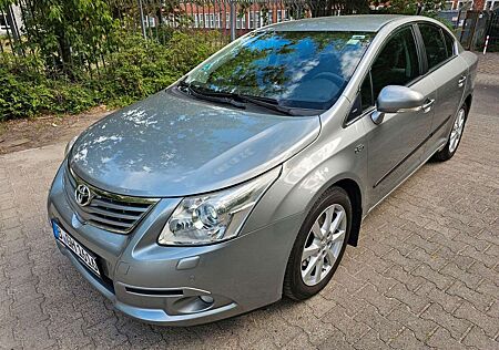 Toyota Avensis Executive Automatik