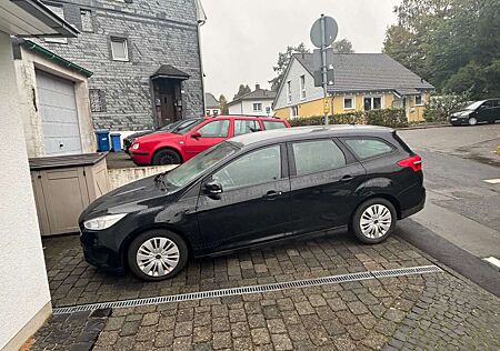 Ford Focus Turnier Diesel Turnier 1.5 TDCi DPF Start-St
