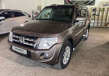 Mitsubishi Pajero 3.2 DI-D Instyle Automatik