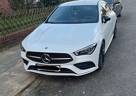 Mercedes-Benz CLA 250 4Matic 7G-DCT AMG Line