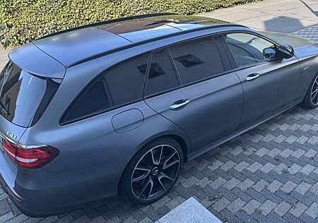 Mercedes-Benz E 43 AMG 4Matic T 9G-TRONIC