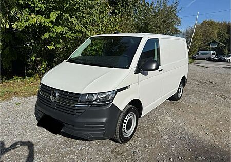 VW T6 Transporter Volkswagen T6.1 Transporter Kasten FWD, AHK, verst. Federn hinten.