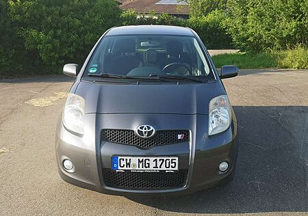 Toyota Yaris 1.8 VVT-i TS