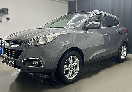 Hyundai ix35 gebraucht kaufen Hyundai ix35 2.0 CRDi|Pano|Tem|PDC|4SHZ|AHK|Leder|Keyles