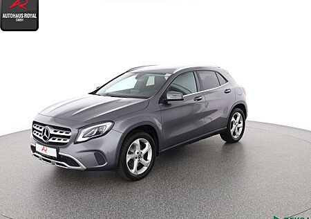 Mercedes-Benz GLA 250 URBAN SCHECKHEFT PARKLENKASSIST,METALLIC