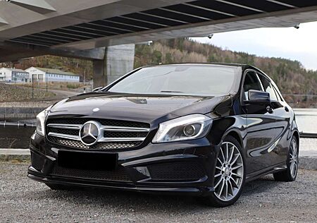 Mercedes-Benz A 180 (BlueEFFICIENCY) 7G-DCT Style