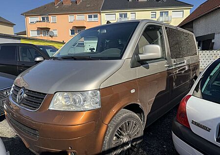 VW T5 California Volkswagen Multivan Highline