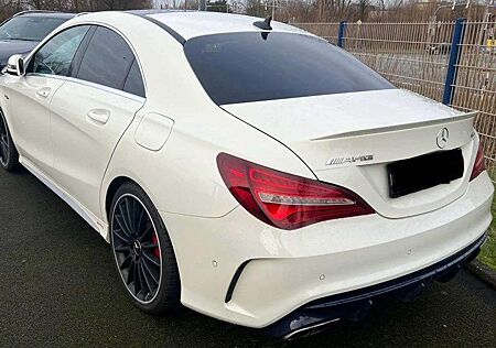 Mercedes-Benz CLA 45 AMG AMG CLA 45 4Matic AMG Speedshift DCT 7G