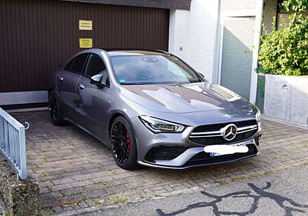 Mercedes-Benz CLA 35 AMG AMG CLA 35 4Matic AMG Speedshift 7G-DCT