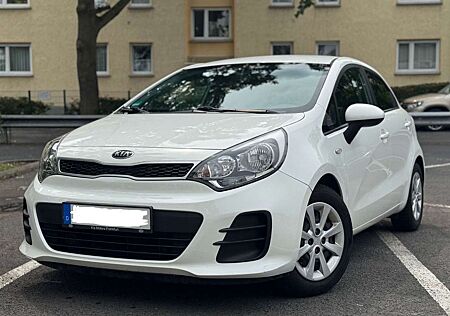 Kia Rio 1.1 CRDi TÜV 1. Hand Scheckheft