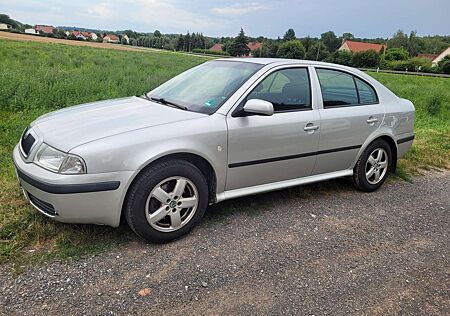 Skoda Octavia Tüv bis 01.26.