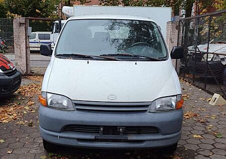 Toyota Hiace 1998 Old Engine