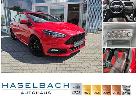 Ford Focus ST Bi-Xenon Recaro Sitze Klimaaut Freisprech Sitzh