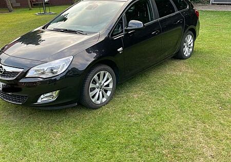 Opel Astra 1.4 Turbo Sports Tourer 150 Jahre