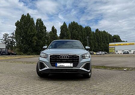 Audi Q2 Fast wie nue und selten