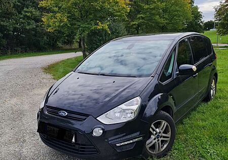 Ford S-Max 2.0 TDCi DPF Titanium