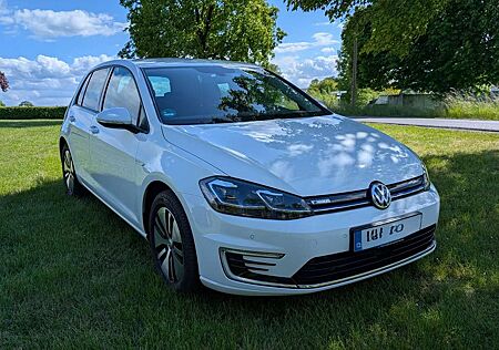 VW Golf Volkswagen e-