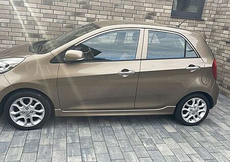 Kia Picanto FIFA World Cup Edition