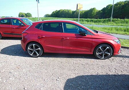 Seat Ibiza FR TSI LED/NAV/VIRTUAL/ACC/KAM/BEATS/18"