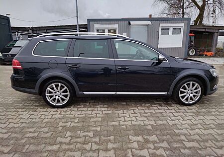 VW Passat Alltrack Volkswagen Variant Basis BMT 4Motion+LEDER