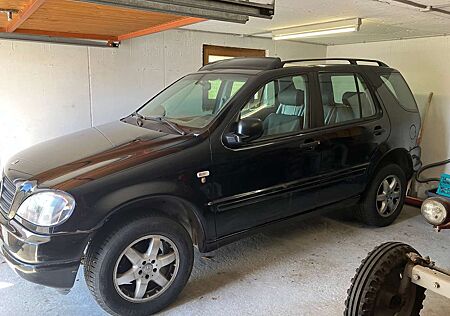 Mercedes-Benz ML 320 +Lamellendach / Made in Österreich!