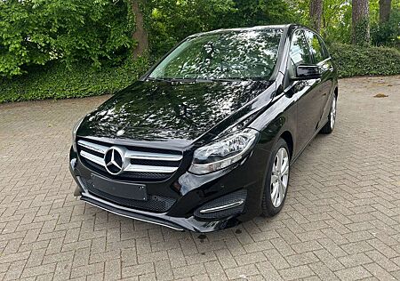 Mercedes-Benz B 180 Style
