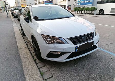 Seat Leon ST 1.5 TSI DSG FR Black Matt Edition