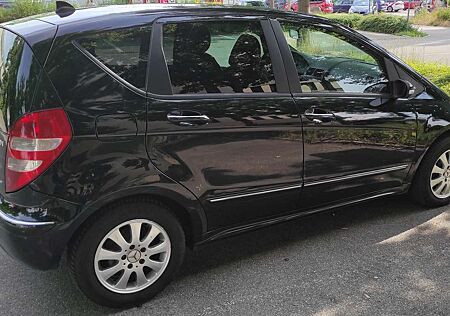 Mercedes-Benz A 180 CDI Elegance (Velvet)