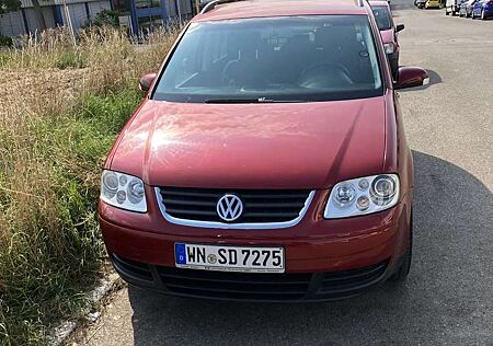 VW Touran Volkswagen 1.6 FSI