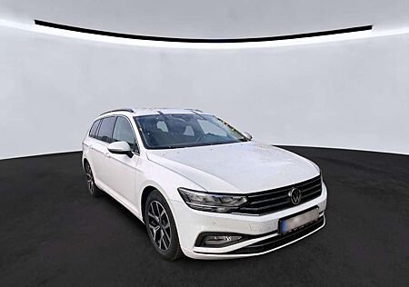VW Passat Variant Volkswagen Passat 2.0 TDI DSG Variant R-LINE*NAVI*LED*R-CAM