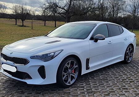 Kia Stinger 3.3 V6 T-GDI 4WD GT