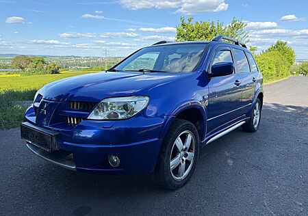 Mitsubishi Outlander 2.4 Intense Automatikgetriebe