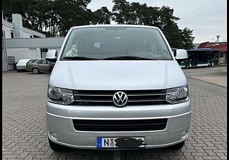 VW T5 Caravelle Volkswagen Lang DSG Comfortline