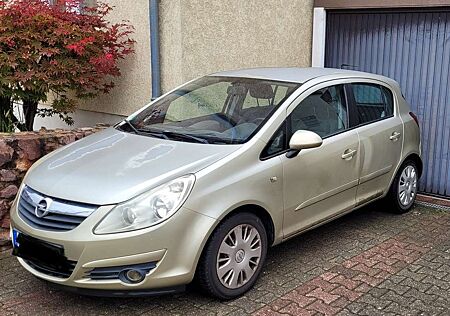 Opel Corsa 1.4 16V Automatik Cosmo