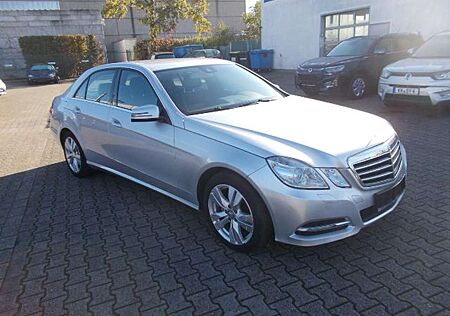 Mercedes-Benz E 200 E200 CDi Avantgarde Navi Xenon Leder PDC