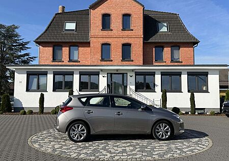 Toyota Auris Hybrid Start Edition NAVI TEMP SHZ CAM 17