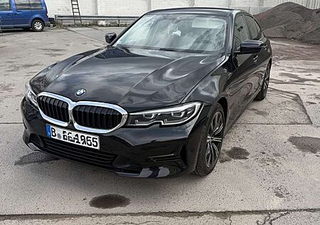 BMW 330 i Advantage