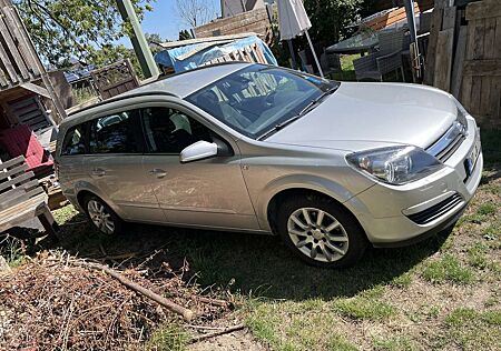 Opel Astra 1.8 Caravan Edition