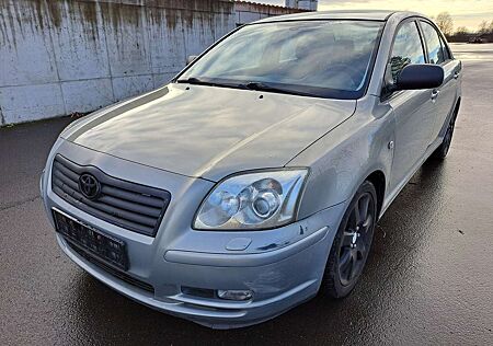 Toyota Avensis 2.0 VVTi Executive Standheizung Xenon Sitzheizung