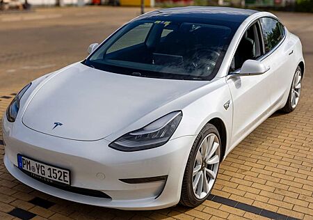 Tesla Model 3 Langstreckenbatt. Allradantrieb Dual Motor