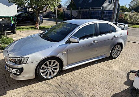 Mitsubishi Lancer 1.8 CVT Intense
