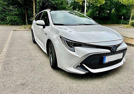 Toyota Corolla 2.0 Hybrid Touring Sports Lounge
